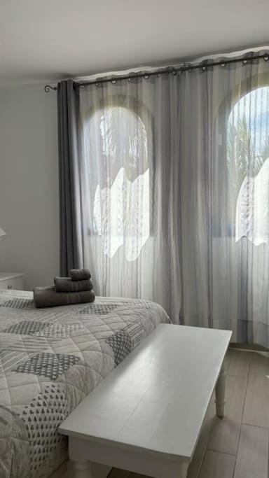 Casa Miro Apartment คอร์ราเลโฮ ภายนอก รูปภาพ