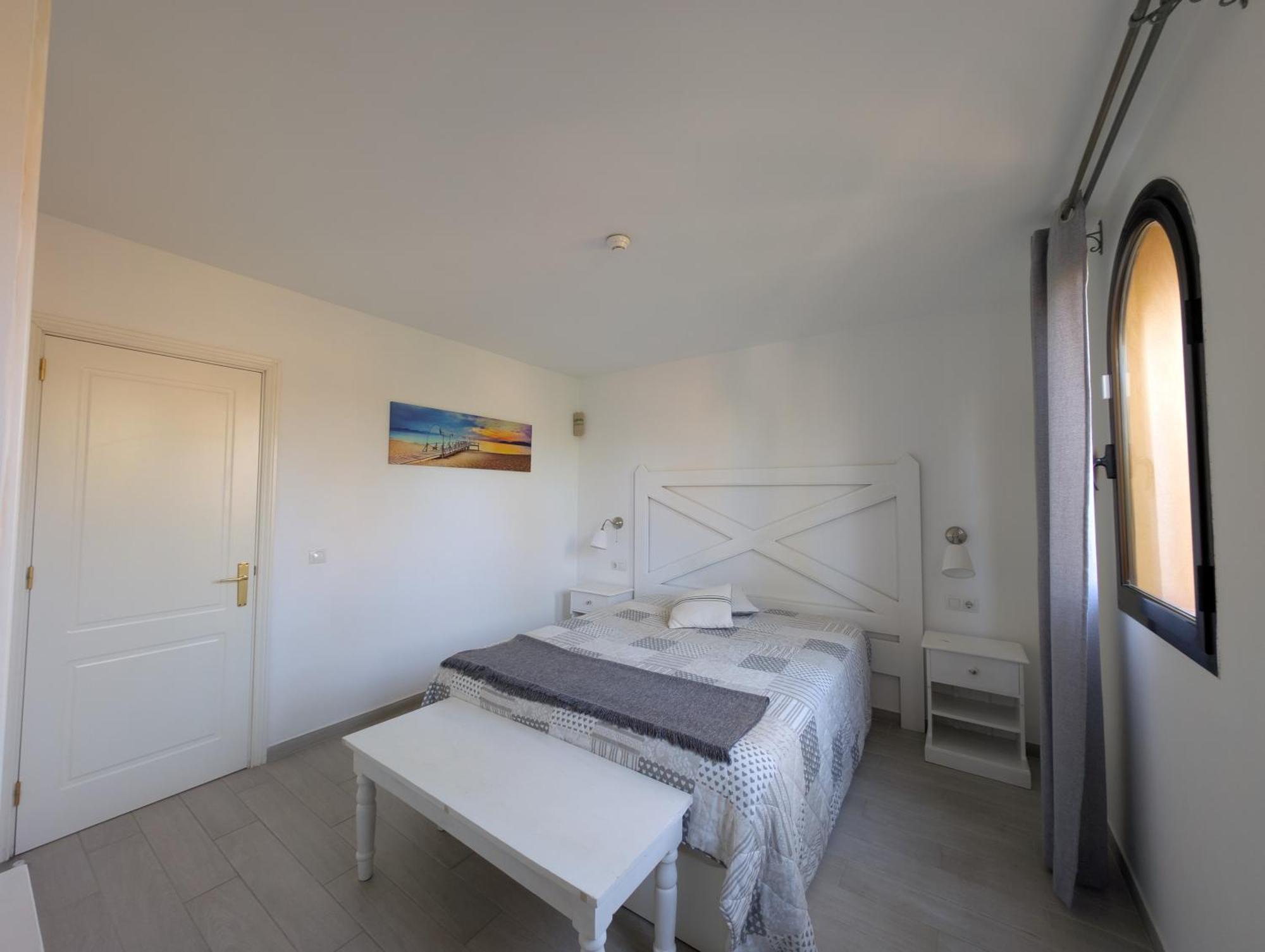Casa Miro Apartment คอร์ราเลโฮ ภายนอก รูปภาพ