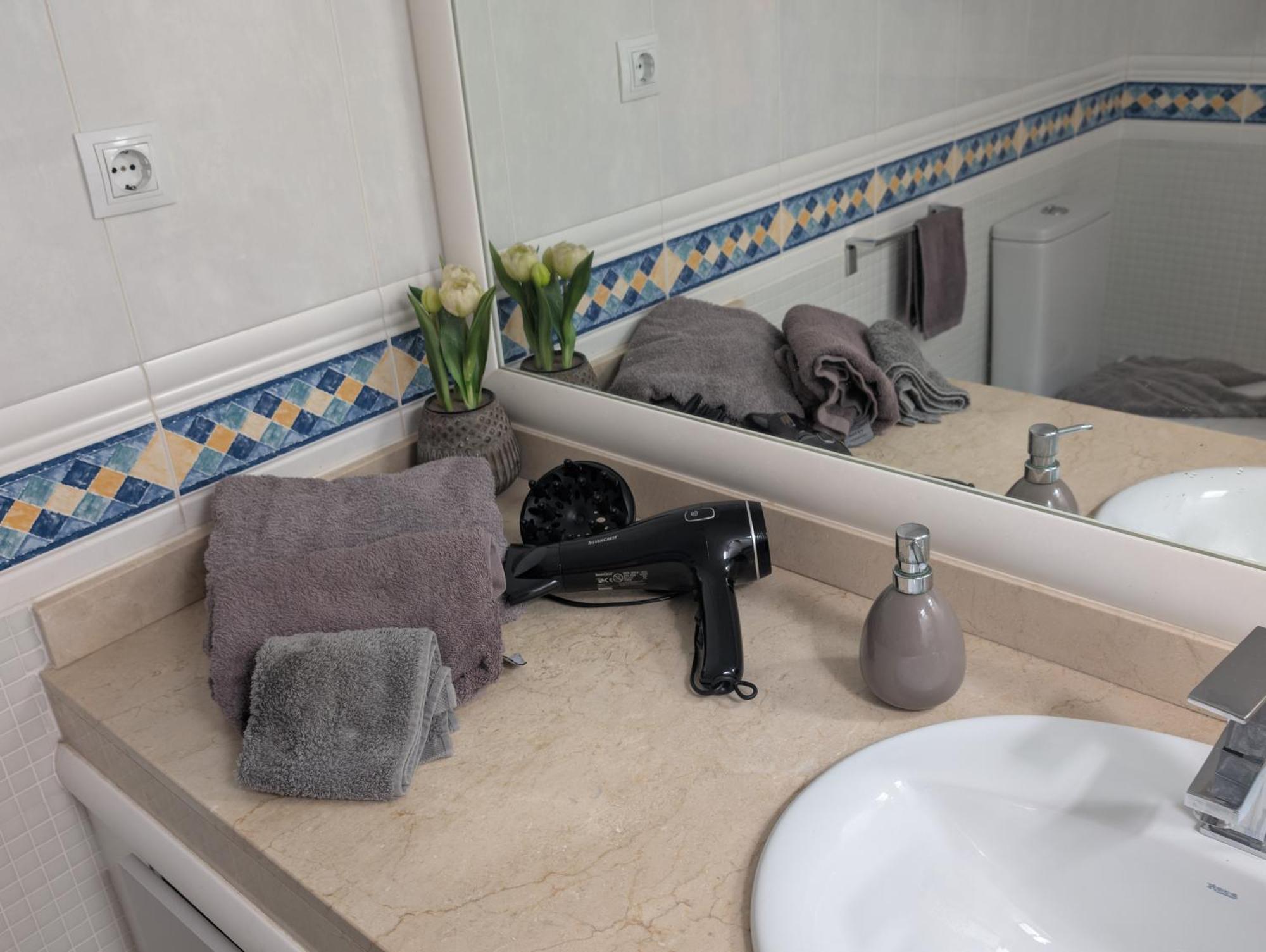 Casa Miro Apartment คอร์ราเลโฮ ภายนอก รูปภาพ
